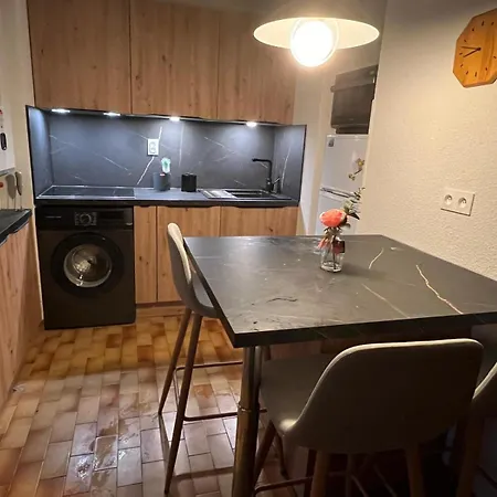 4/6 Personnes Plain Pied - 5min - Piscine En Face