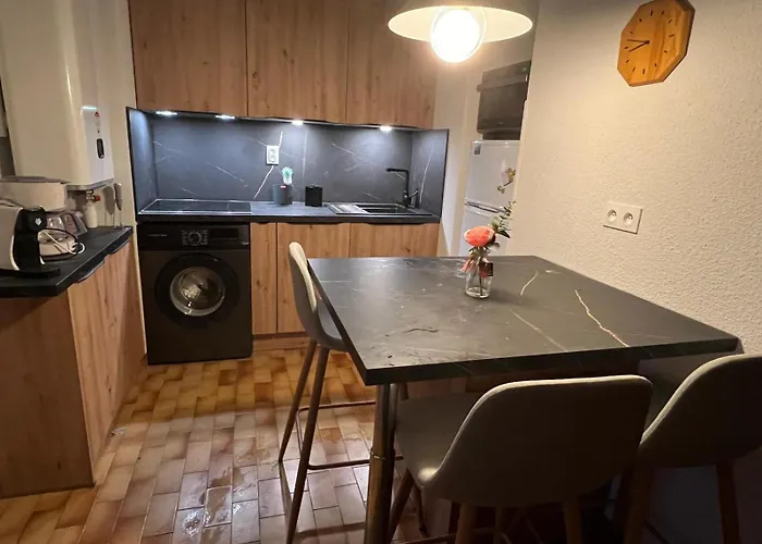 4/6 Personnes Plain Pied - 5min - Piscine En Face